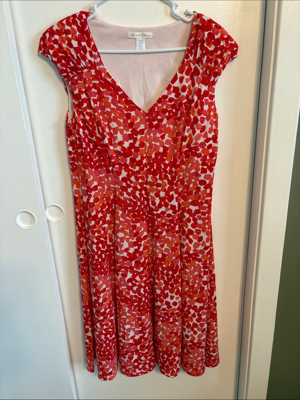 London Times Red & Pink Printed V-Neck Midi Dress